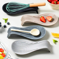 4pcs Silicone Insulated Spoon Holder Heat Resistant Placemat Spoon Holder
